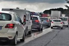 Bollo auto 2027, chi potr&agrave; non pagarlo: il limite da controllare &egrave; sulla carta di circolazione