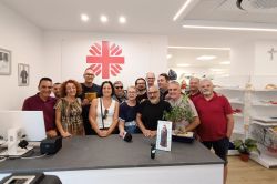 Crotone, i giornalisti donano 4 mila euro alla Caritas per l&rsquo;Emporio solidale