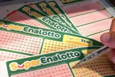 SuperEnalotto, centrato il 6 da 223 milioni: schedina da 5 euro a Oggiono (Lecco)
