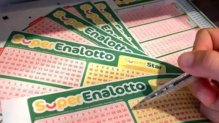 SuperEnalotto, centrato il 6 da 223 milioni: schedina da 5 euro a Oggiono (Lecco)