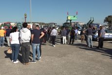 Agricoltori in protesta, trattori in strada in diversi punti della Calabria