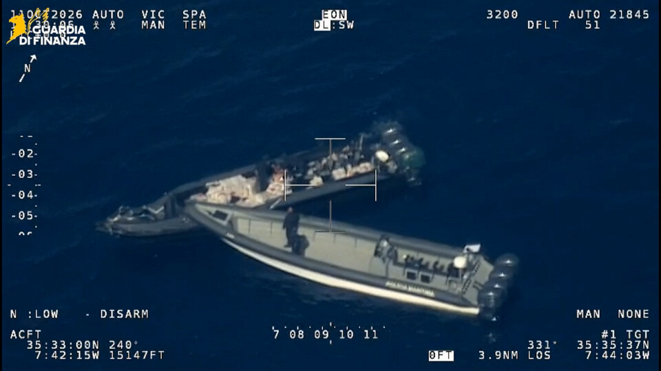 Maxi sequestro di cocaina nell&rsquo;Atlantico: intercettate 3,7 tonnellate, un narcotrafficante morto