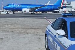 Crotone, rimpatriato un 25enne bengalese: divieto di reingresso per tre anni