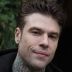 Fedez denunciato per lesioni dopo una lite in discoteca a Milano: quattro giovani al pronto soccorso