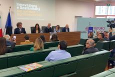 Unical, presentato il master in innovazione e sostenibilit&agrave; agroindustriale: formazione per le imprese calabresi